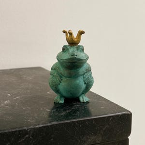 King Frog Bronze Statue, Bronze Statue, Animal Statue, Animal Bronze, Frog Standing, Room Decor, Office Decor, Unique, Miniature, Gift Idea