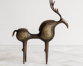 鹿の置物、4.8インチの金色の角を持つ鹿の像、接着ブロンズ製