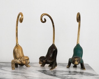 ダーウィンの考える猿のブロンズ彫刻：頭蓋骨の置物、彩色ブロンズ