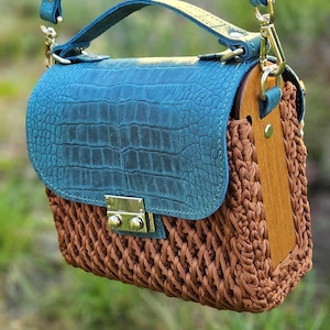 Knitted Top Handle Bag – Handmade Minimalist Purse