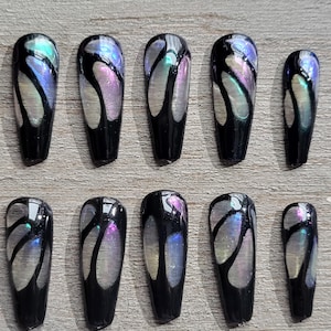 Butterfly wing effect on coffin press-on nails with pearl chrome powder
