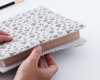 Copertina per Bibbia personalizzata, custodia per Bibbia floreale, regalo cristiano per donne, custodia imbottita per libri, accessori per la fede, cotone fatto a mano