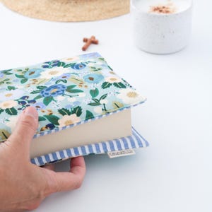Housse pour Bible personnalisée Housse rembourrée pour Bible Housse pour livre de prières Housse pour livre de prières Accessoires bibliques Cadeau chrétien Cadeau religieux pour elle Cadeau amateur de livres