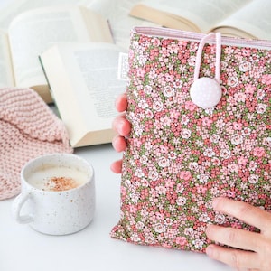 Couverture de bible personnalisée Sac bible Couverture de livre de prières Accessoires bibliques Cadeaux chrétiens Cadeaux pour les amateurs de livres Housse biblique rembourrée pour femme