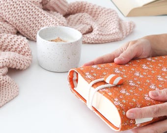 Etui na książkę z materiału w kwiaty, wyściełana okładka na książkę, bawełna organiczna