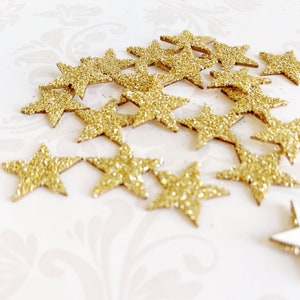 Superbes petites étoiles en bois scintillantes de style vintage doré allemand en verre de 2,5 cm pour embellir vos projets Quantité de 10, 15 ou 20