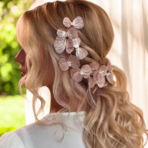 Bridal Hair Vine with Wire Flowers & Pearls • Handmade White Floral Headpiece • Lightweight Wedding Hair Accessory for Brides