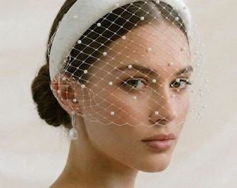 Elfenbensfärgad Fågelburslöja Vadderad Pannband • Avtagbar Brudfascinator • Flexibelt Justerbart Bröllopshuvudbonad • Pärlkristall Guldfärgad Nätslöja