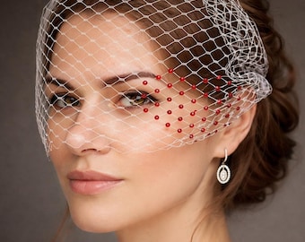 White Birdcage Veil with Crystal Heart Design for Bride Wedding Accessory Vintage Style Short Face Framing Statement Headpiece Silver Comb