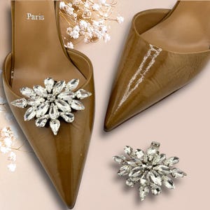 Vintage Shoe Clips, Crystal Flower Shoe Buckles for Wedding, Rhinestone Shoe Jewelry for Women, Boot Charms, Removable Shoe Clips