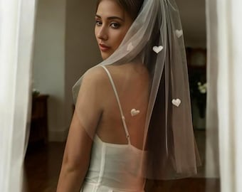 Romantic White Heart Bridal Veil • Short Tulle Veil with Comb • Lightweight Wedding Veil for Elopement, Ceremony or Photoshoot