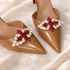 Juego de 2 clips para zapatos de cristal rojo rubí • Transformación de zapatos para graduación • Hebillas de diamantes de imitación rojos para gala • Detalles para fiestas navideñas • Joyería para bodas