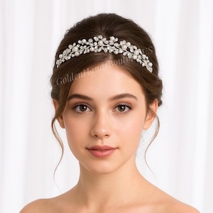 Bridal Tiara with Pearls and Crystals • Silver Leaf Wedding Crown • Elegant Crystal Headpiece for Bride or Bridesmaid • Sparkling Hair Tiara