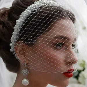 Pearl Birdcage Veil for Brides • Vintage-Inspired Pearl Birdcage • Retro Bridal Headpiece with Net Mesh • Elegant Headpiece for Weddings