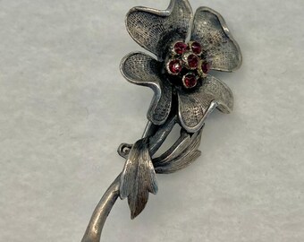 VINTAGE DOGWOOD BROOCH