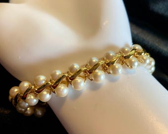 NAPIER DOUBLE PEARL Bracelet Vintage