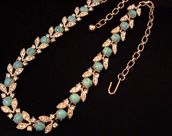 Gorgeous Vintage Robins Egg Blue Cabochon & Crystal Rhinestone Gold Tone Necklace