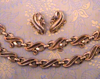 Vintage TRIFARI Alfred Philippe Infinity Gold Plate Necklace, Bracelet, Earrings SET, Pat Pend