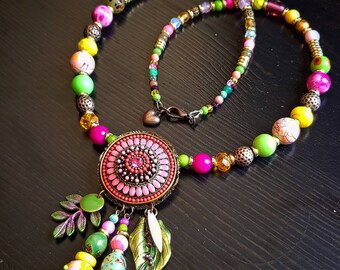 Pepsi Garden . Unique necklace boho pink green golden yellow enamel rgemmes glass spun crystal handmade Tikaille