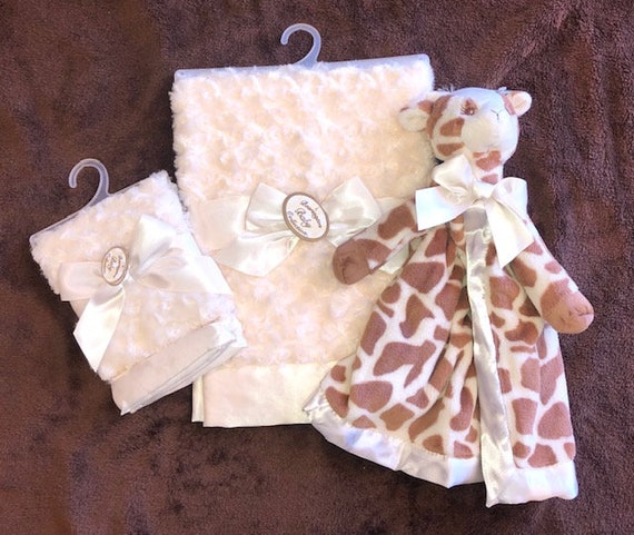 Personalized Snuggle Buddy Giraffe Set