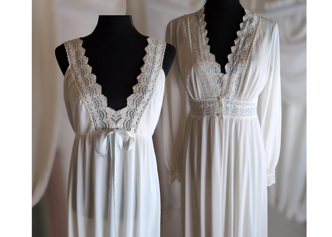 Retro White Robe L White Peignoir Set by Olga, Vintage Nylon Nightgown and Robe, With ...