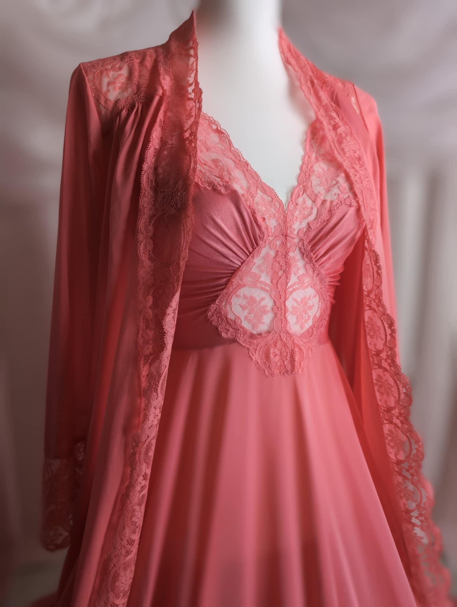 Clockwork Robe S Vintage Olga Nightgown Robe Set, in Bright Coral Pink - Etsy