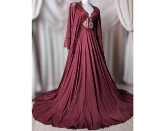 XS Olga Nightgown Robe Set, Vintage Peignoir, Satin Silky Pajamas, 1970s Lingerie Dress, Olga Bodysilk, Wide Sweep, Deep Burgundy