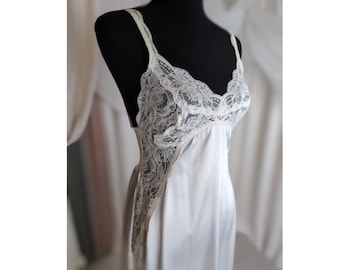 S Vintage Slip Peignoir Olga Nightgown, Sheer Lace Slip Dress, 1970s Lingerie, White Satin Negligee, Ivory Bridal Lingerie, Small