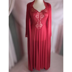 XL Vintage Olga Nightgown and Robe Set, in Christmas Red! 1970s Peignoir Lingerie Set, Long Silk Satin Robe, Red Negligee Extra Large