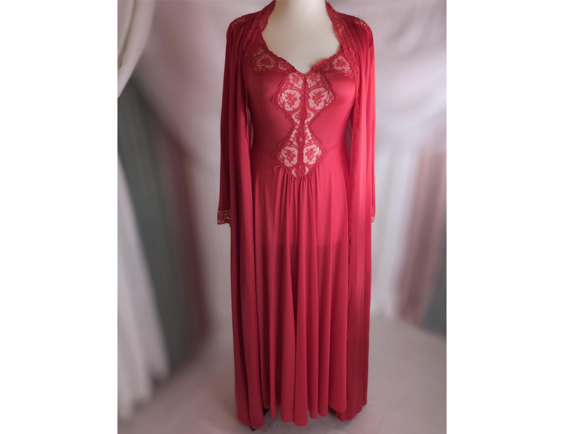 XL Vintage Olga Nightgown and Robe Set, in Christmas Red! 1970s Peignoir Lingerie Set, Long Silk Satin Robe, Red Negligee Extra Large
