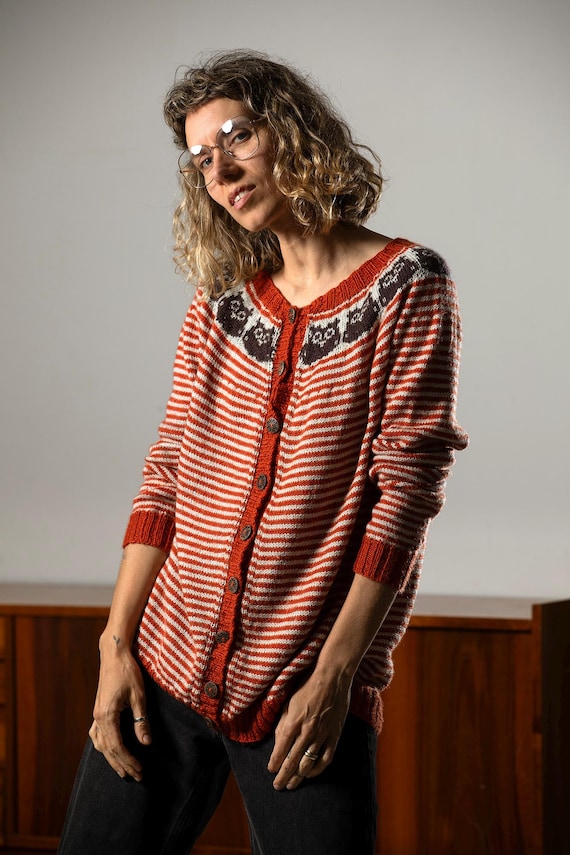Handmade Vintage wool cardigan/Retro sweater from the 90s made in Italy/ casual sweater/oversize/size L-XL