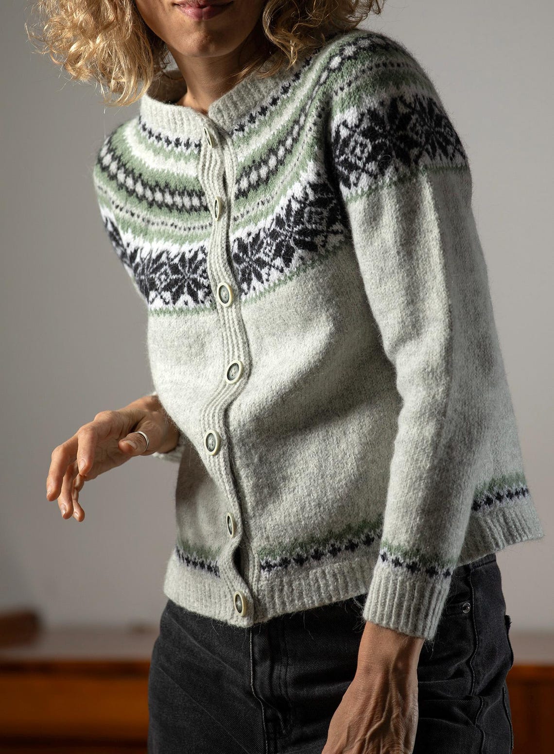 Handmade Vintage wool cardigan /Retro sweater from the 90s made in Norway/ casual sweater/oversize/size S, photo 3 of 5