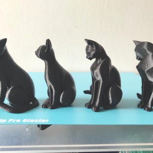 Cat Sculpture Minimalistic Modern Art Cat Statue Decorative Figurine Home Décor Gift for Her Mother’s Day