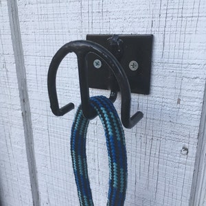 dog leash hitch