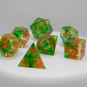 Bright Log, juego de dados de resina DnD, dados poliédricos, dados de borde afilado, dados de rol, dados MTG, mazmorras y dragones, regalos DnD