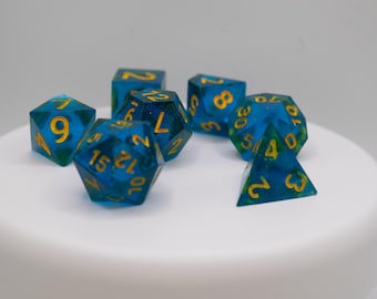 Aqua Soil, DnD Resin Tärningsset, Polyedriska Tärningar, Vassa Kanttärningar, RPG Tärningar, MTG Tärningar, Dungeons and Dragons, DnD Gåvor