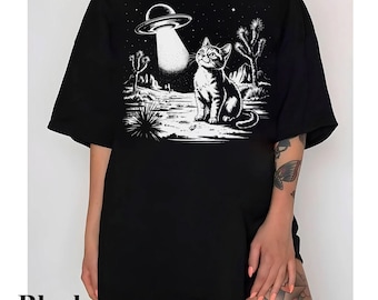UFO Cat Comfort Colors® Shirt, Retro Vintage Western Tshirt, Funny Cat Tshirt, Alien Oversized Graphic Tee, Viral Meme Women's UFO Cat Shirt