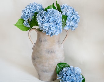 20" Real Touch Light Blue Hydrangea Stem, Faux Hydrangea Flower for Vase Decor, Farmhouse Spring Floral Arrangement, Wedding Styling