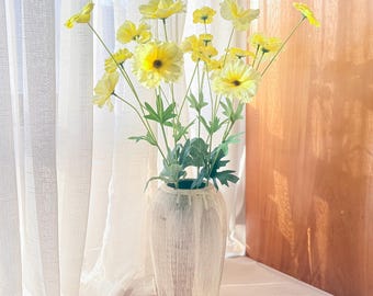 Tige de renoncule de papillon jaune clair de 29 po., fleur de style fausse pivoine pour décoration de table, chambre à coucher, centres de table de mariage et conception d'événements