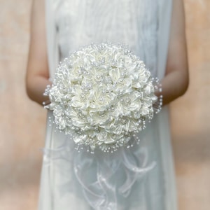 Elegante Perle Elfenbein Band Rose Bouquet / Hochzeit rose Blumen / Brautjungfer Geschenkidee / Hochzeit Verlobung Geschenke Ideen