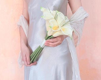Minimalist Cream White Calla Lily Wedding Bouquet, Rustic Calla Lily Bridal Bouquet for Garden Beach Wedding, Real Touch Bridesmaid Bouquet