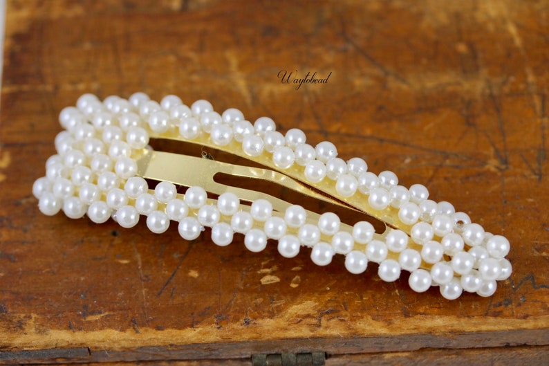 Triangle Oversize Faux Pearl Snap Hair Clip Barrette Pin Vintage Style Beaded Bridal Accessory