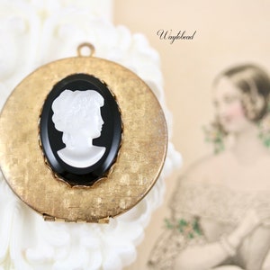 Black & Matte Frosted Crystal Oval Cabochon 38mm Woman Cameo Round Vintage Brass Textured Locket