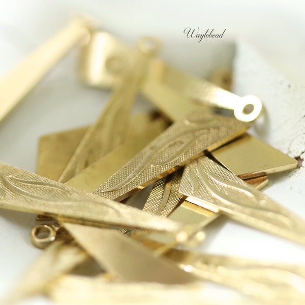 Vintage Triangle Brass Charm Dangle with Etched Botanical Pattern - 4 pairs