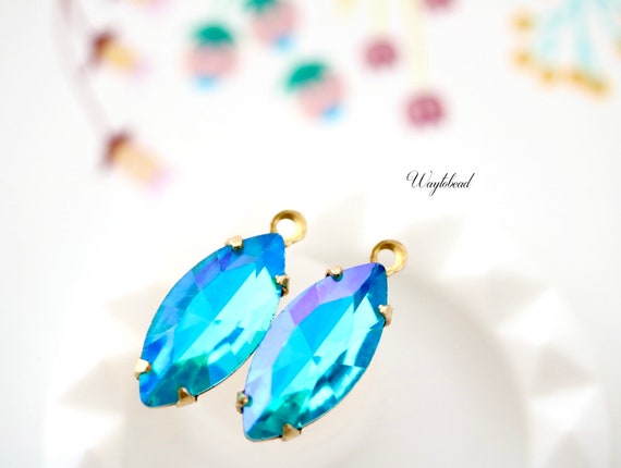16x8mm Vermeil Bezel Turquoise Howlite Modified Marquise Connector 1 p