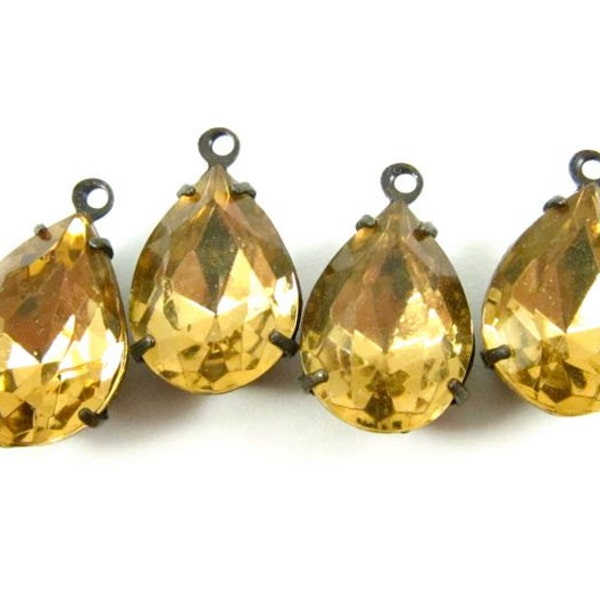 2 - Vintage Pear Shaped Faceted Stones in 1 Ring Black Antique Brass Prong Settings - Colorado Topaz - 14x10mm.