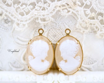 Translucent Cream Beige & White Vintage Woman Cameo 18x13mm Lady Oval Charm Pendant Set Stones Brass Settings - 2