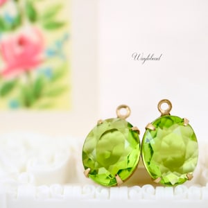 Lime Green 12x10mm Open Back Raw Brass Prong Settings Vintage Unfoiled Glass Oval Stones Earring Drops Connectors - 2