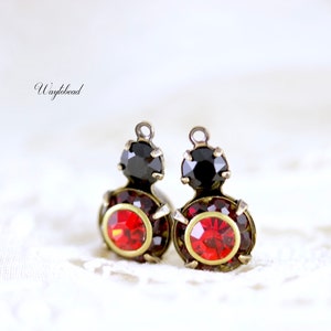 Jet Black Siam & Light Siam 15x9mm Two Layers Pendant Glass Round Connectors Drops Ox Antique Brass Settings - 2