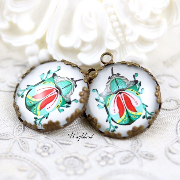 Vibrant Beetle Pendant Red & Green Vintage Style Cabochon Charms 21mm Round Single Set Stone - 2